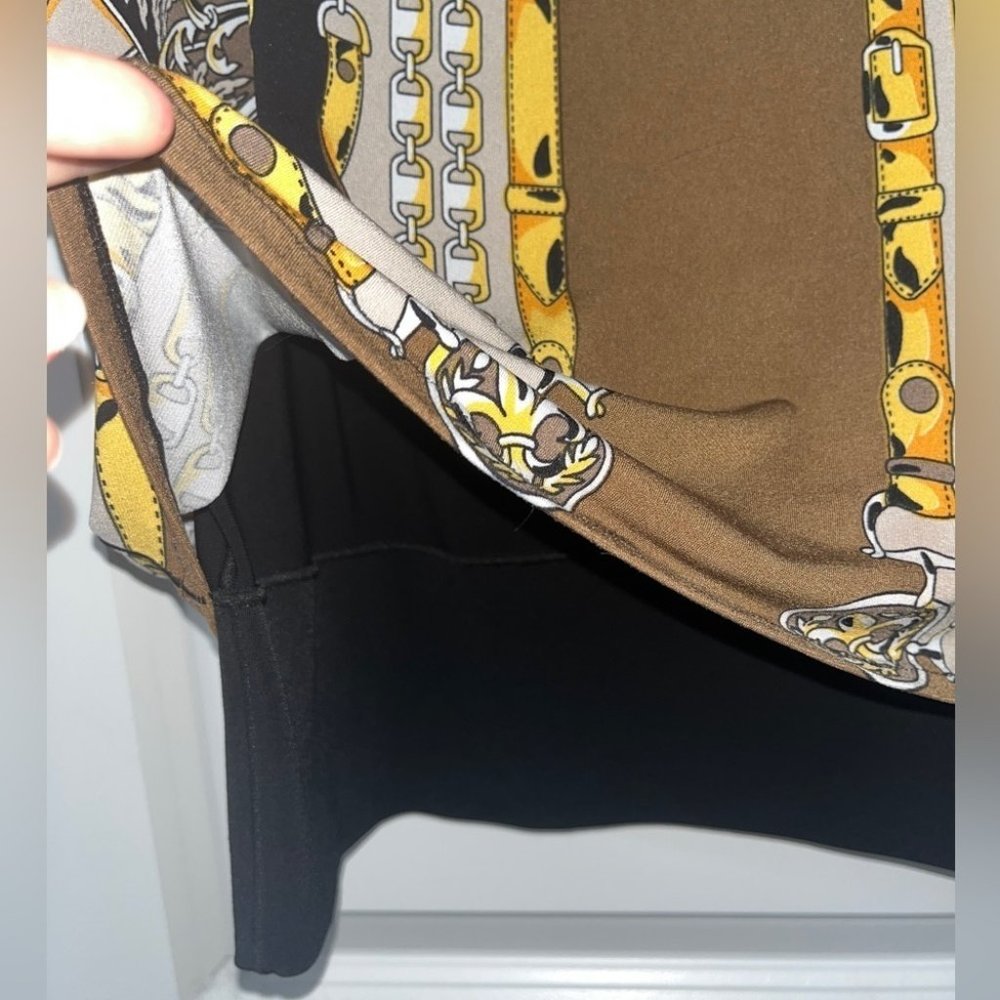 Elegant Black and Gold Skater Skirt Sz L - Picture 2 of 3